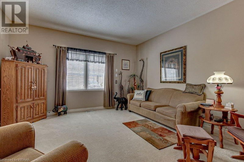 7 KING Street  Tillsonburg, N4G5V1 | Image 3