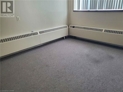 Commercial for Rent in New-brunswick