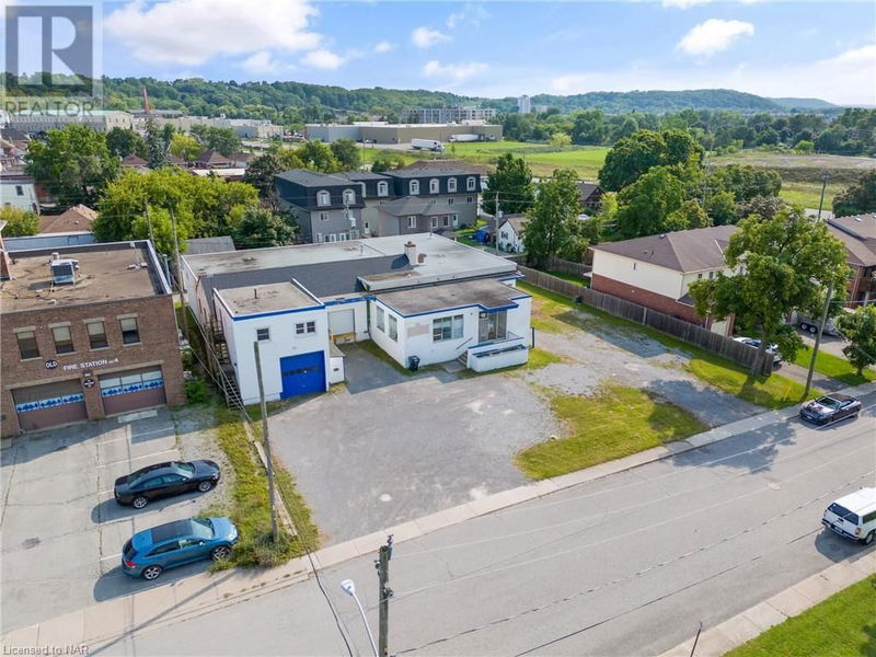 12 WALNUT Street  St. Catharines, L2T1H3 | Image 7