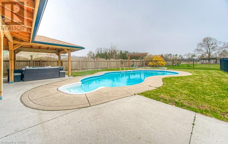 1247 COLBORNE Street West Brantford, N3T5L7 | Image 24