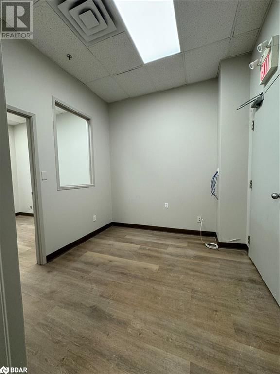 202 - 140 DUNLOP STREET EAST Image 14