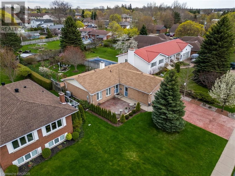 355 PENETANGORE ROW null  Kincardine, N2Z2K1 | Image 12