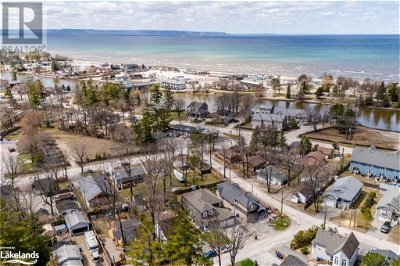 Image #1 of Commercial for Sale at 10 Elm Drive, Wasaga Beach, Ontario