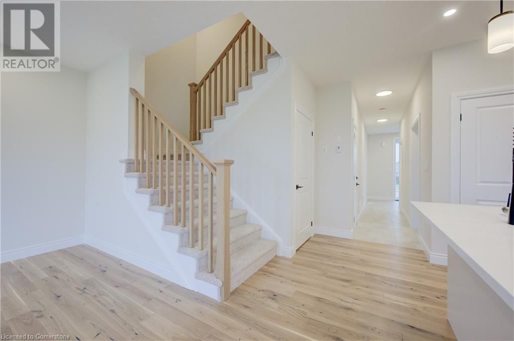 30 ANNE STREET WEST Image 24