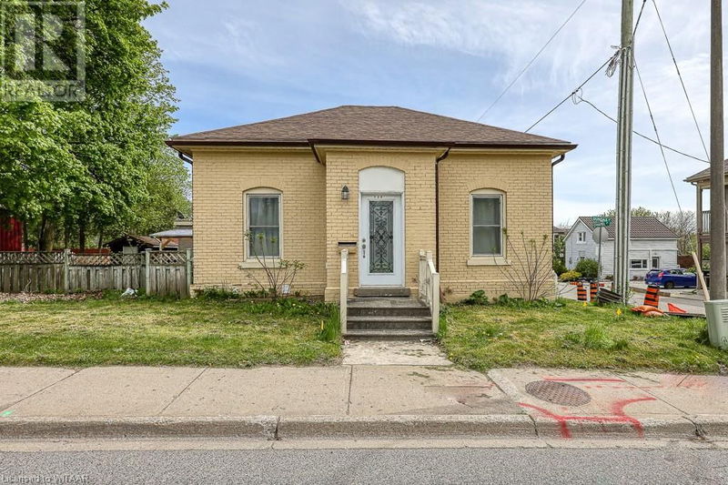 734 DUNDAS Street  Woodstock, N4S1E9 | Image 5