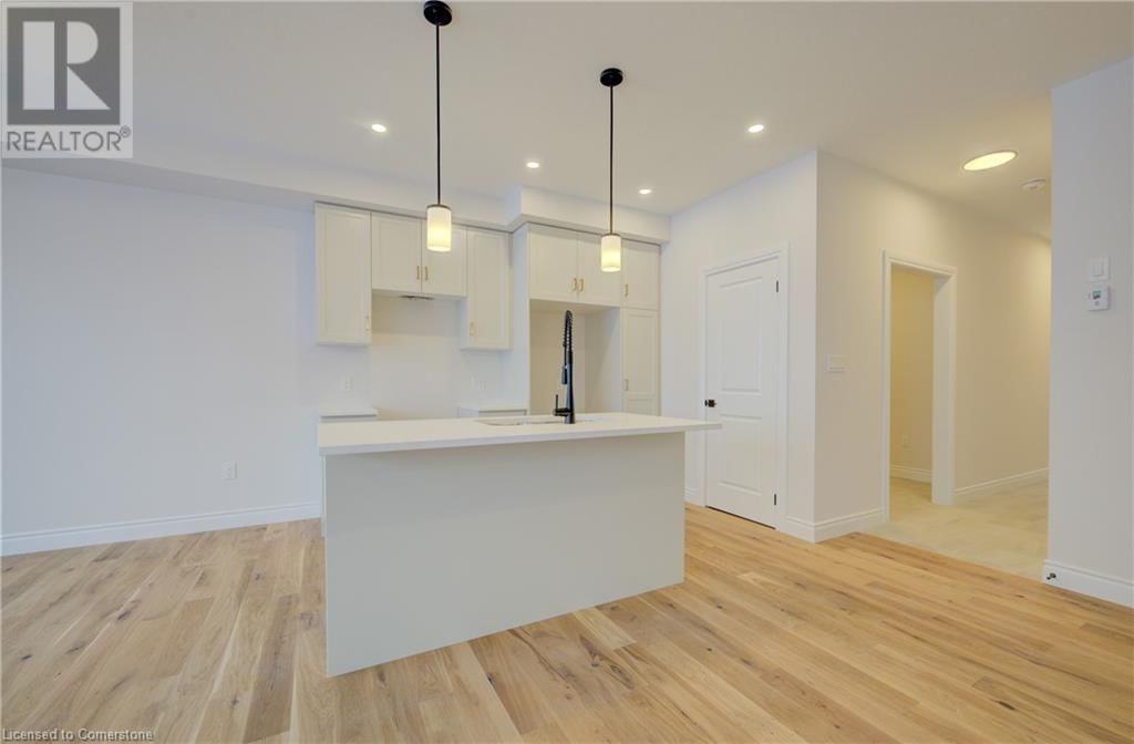 36 ANNE STREET WEST Image 11