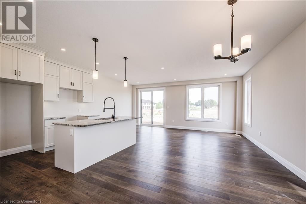 102 THACKERAY WAY Image 12