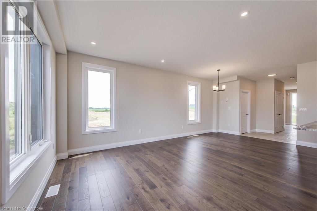 102 THACKERAY WAY Image 14