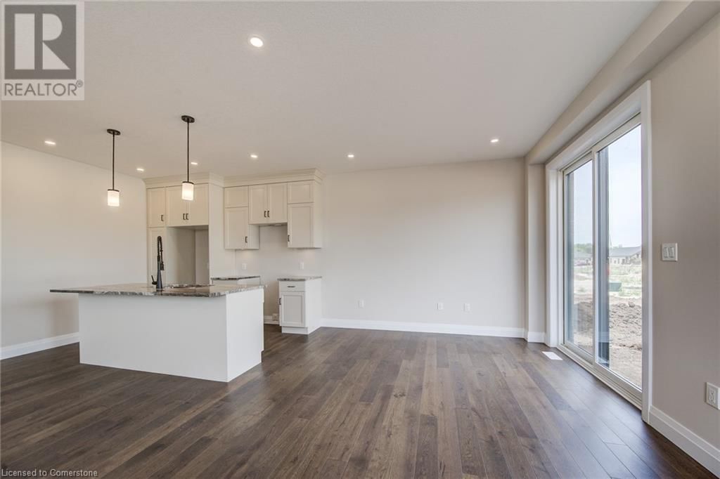 102 THACKERAY WAY Image 16