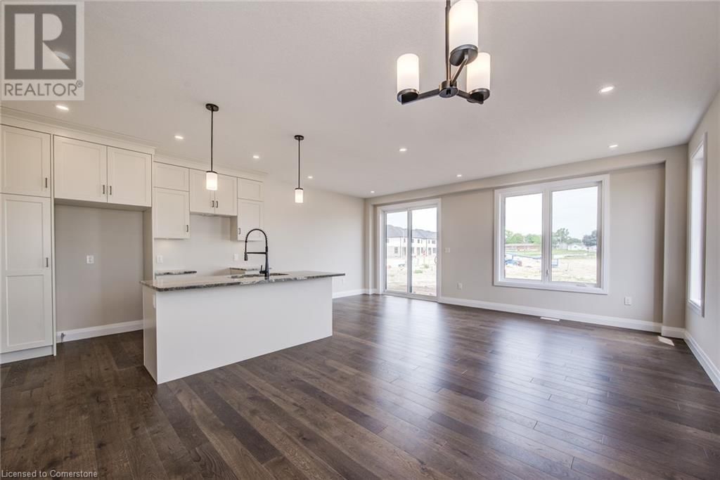 102 THACKERAY WAY Image 21