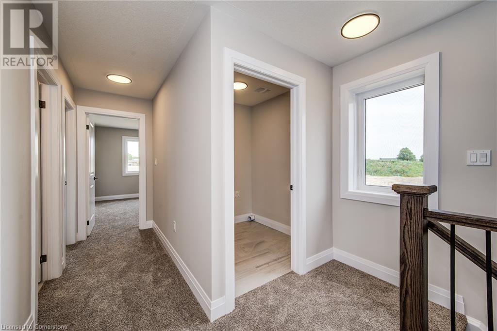 102 THACKERAY WAY Image 23