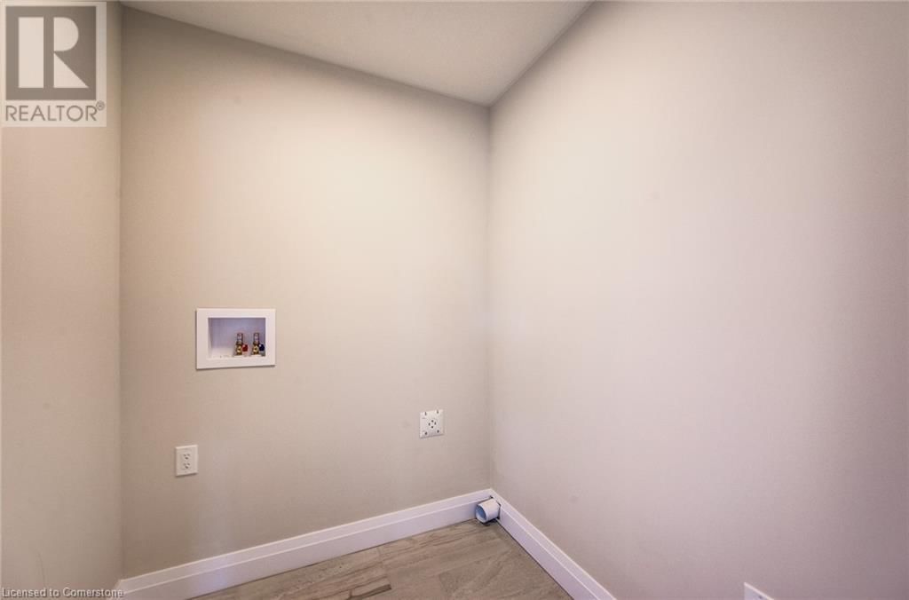 102 THACKERAY WAY Image 24