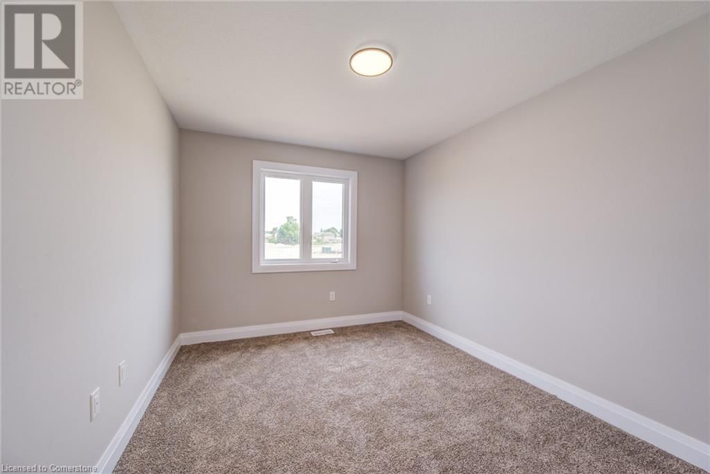102 THACKERAY WAY Image 25