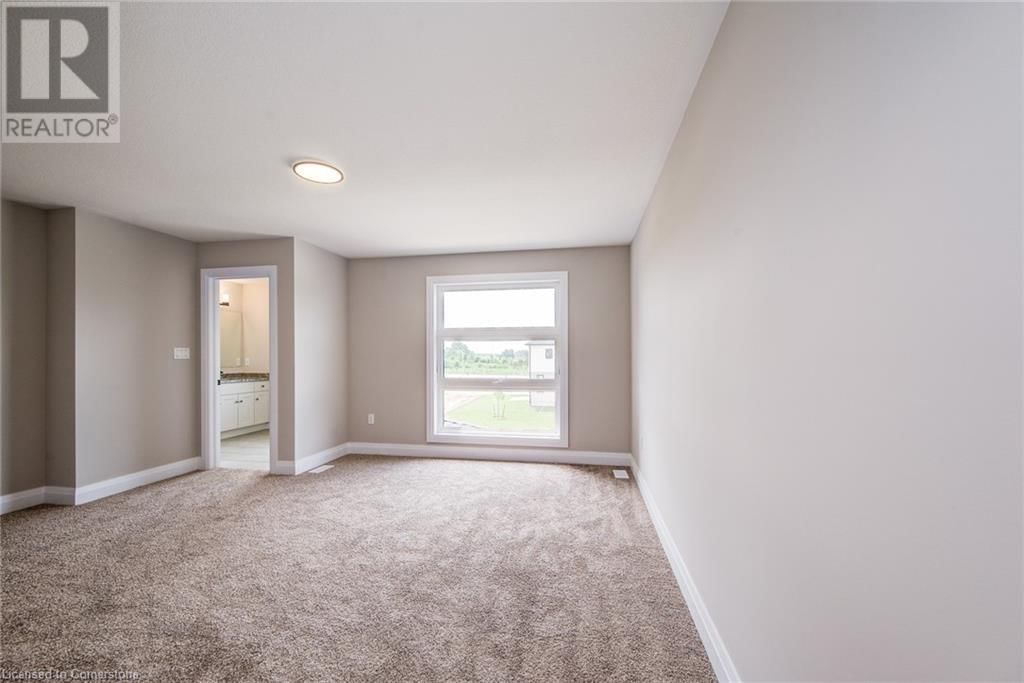 102 THACKERAY WAY Image 31
