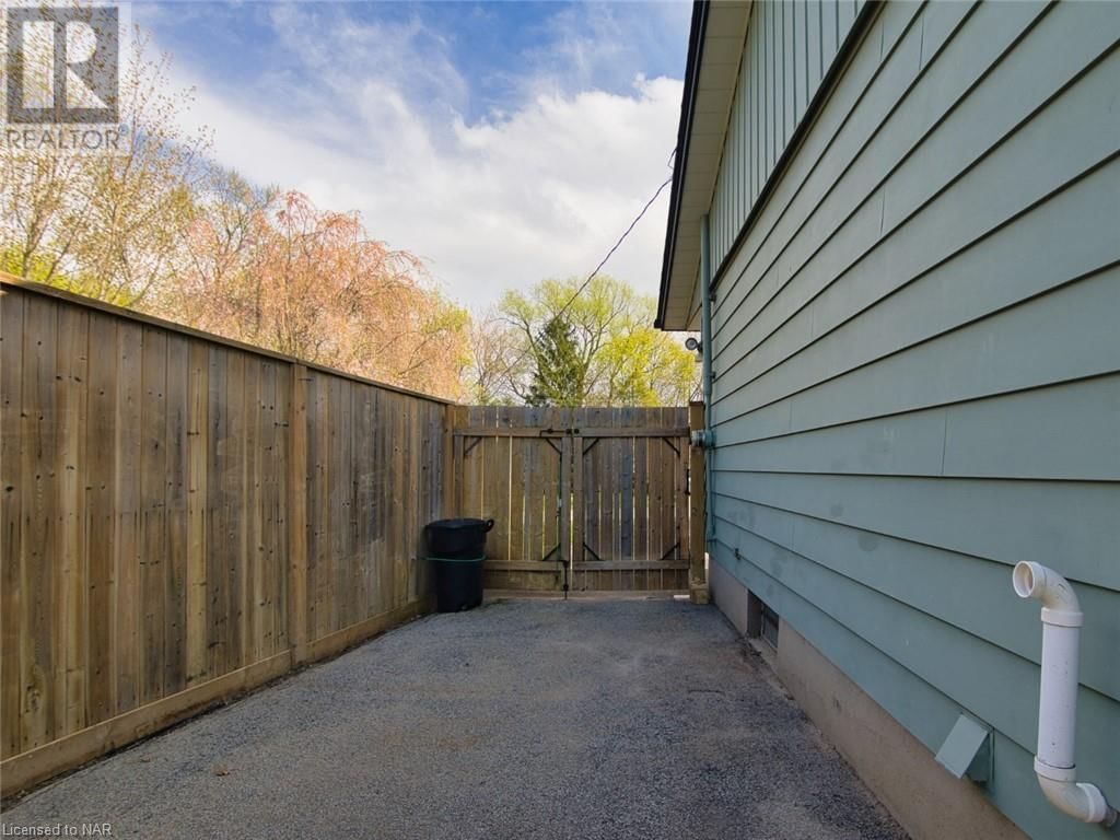 29 SOUTHDALE Drive Image 33