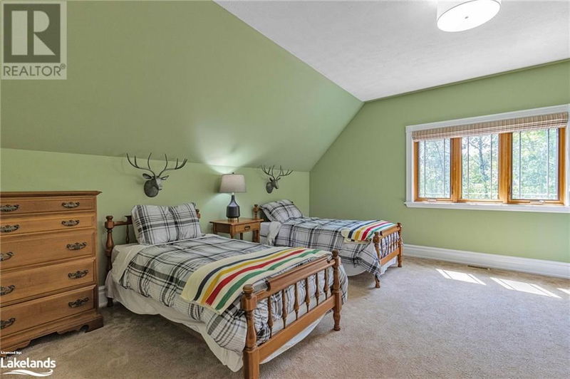 165 CHAMPLAIN Road  Penetang, L9M1S2 | Image 24