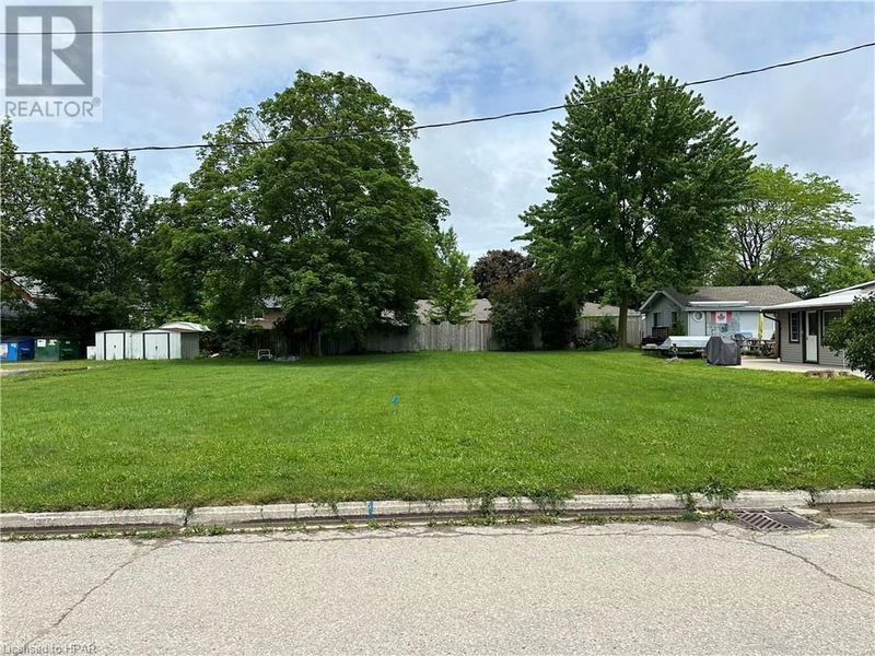 153 BRUCE Street East Goderich, N7A1T1 | Image 1