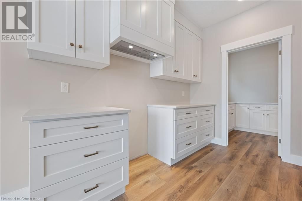 135 GIBBONS STREET Image 11