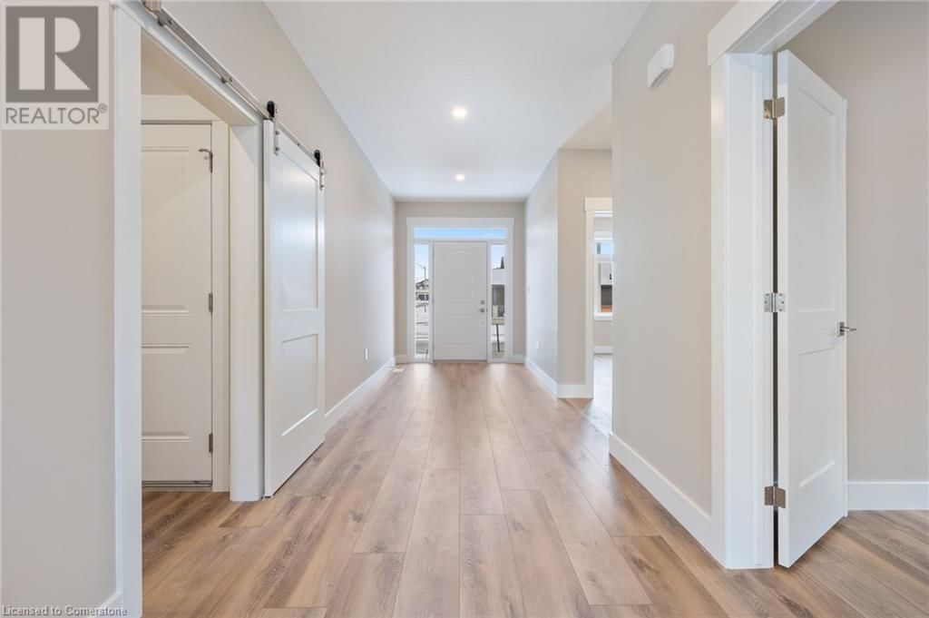 135 GIBBONS STREET Image 17