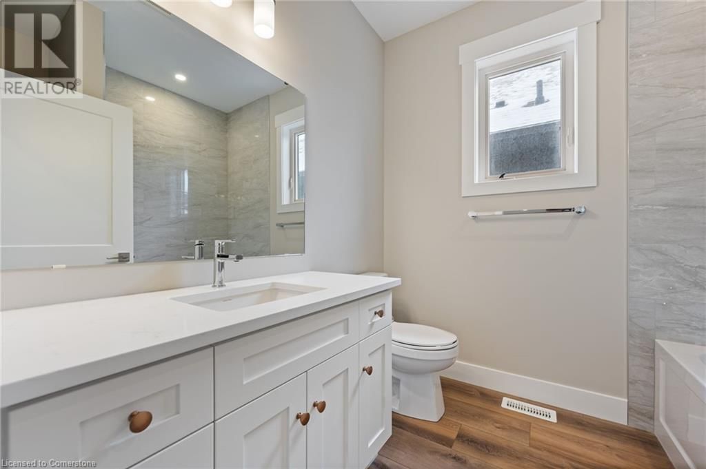 135 GIBBONS STREET Image 26