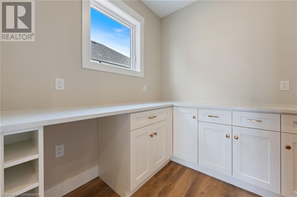 135 GIBBONS STREET Image 33