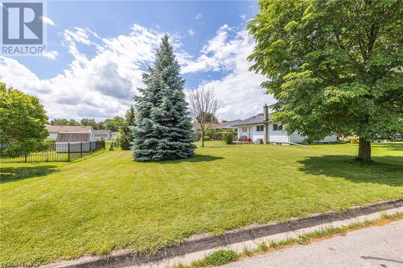 23 DEXTER Drive  Welland, L3C2Y8 | Image 1