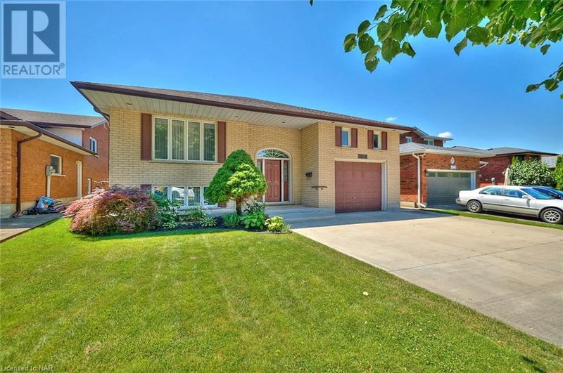 7050 HAROVICS Lane  Niagara Falls, L2G7S9 | Image 1