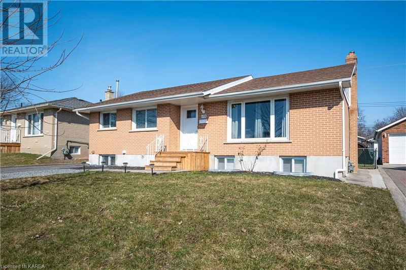 172 MORENZ Crescent  Kingston, K7K2X3 | Image 1