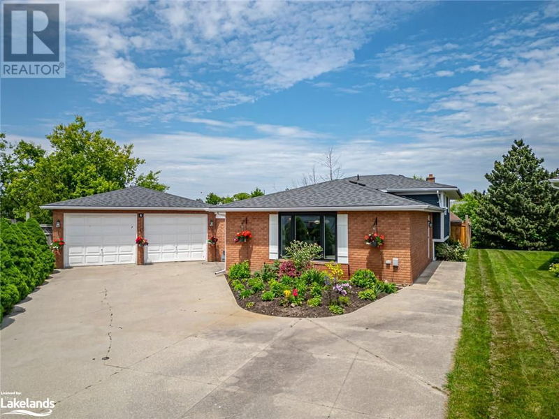 4 HARBEN Court  Collingwood, L9Y4L8 | Image 1