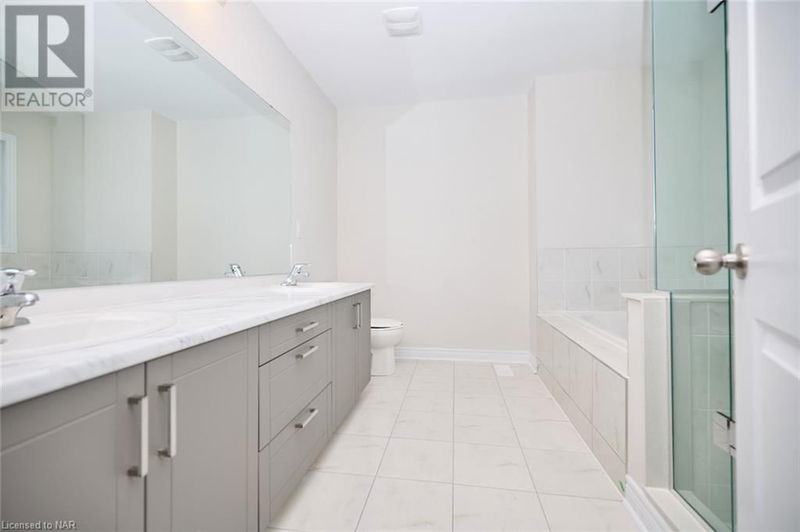 237 SHOREVIEW Drive  Welland, L3B0H3 | Image 24