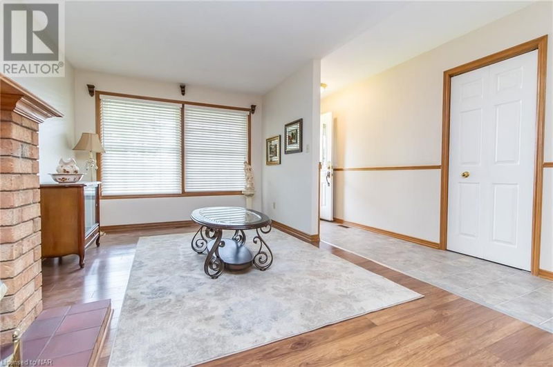 23 WOODLAND Drive  Welland, L3C7C9 | Image 9