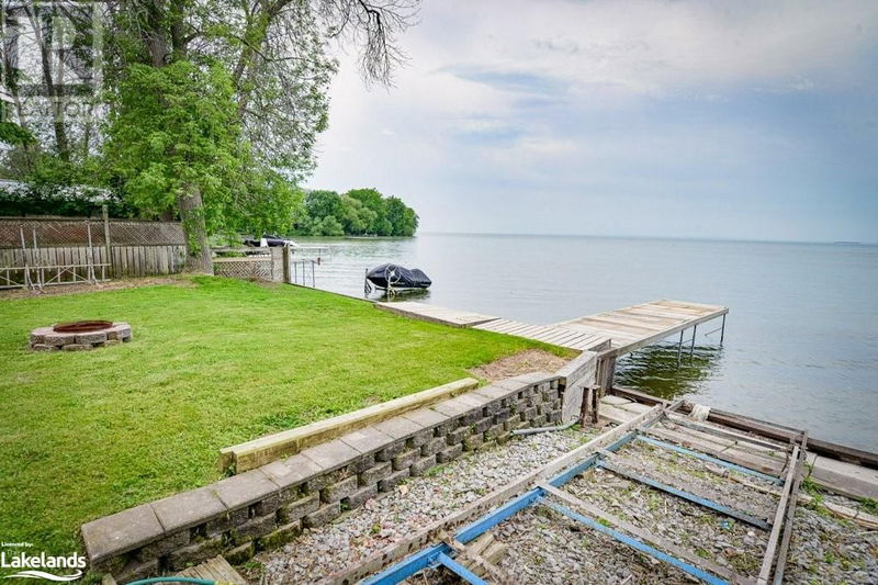 2102 LAKESHORE Drive  Brechin, L0K1B0 | Image 27