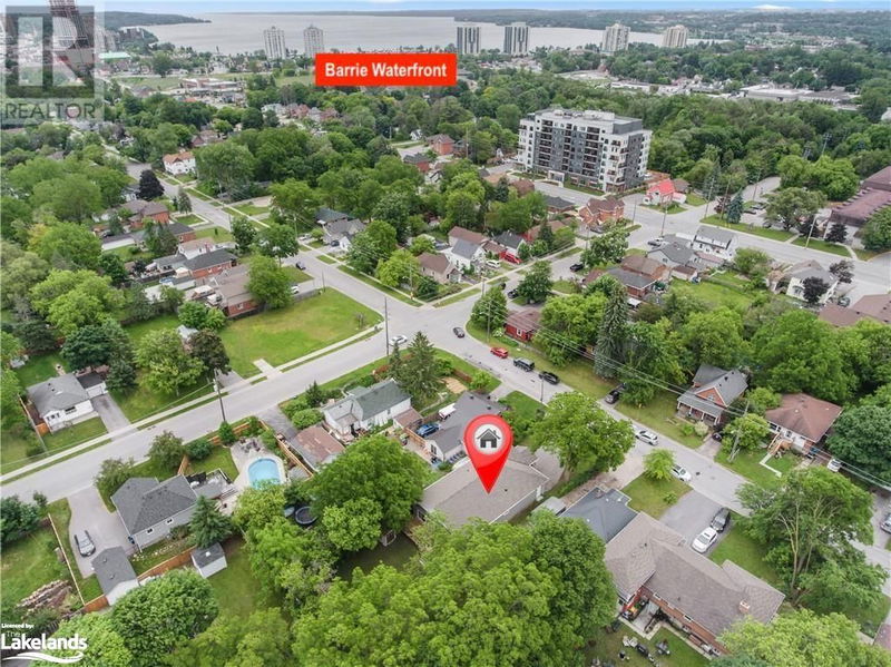 88 HENRY Street  Barrie, L4N1C8 | Image 2