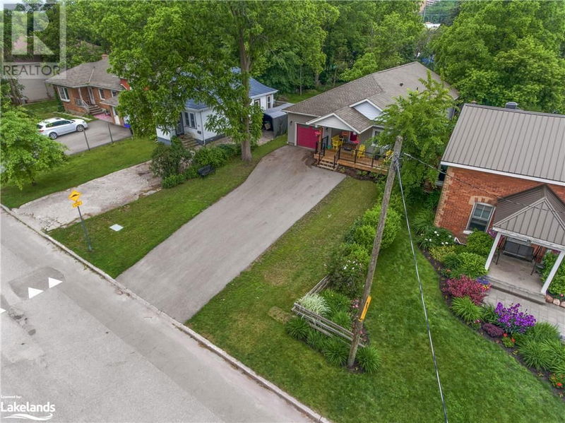 88 HENRY Street  Barrie, L4N1C8 | Image 3