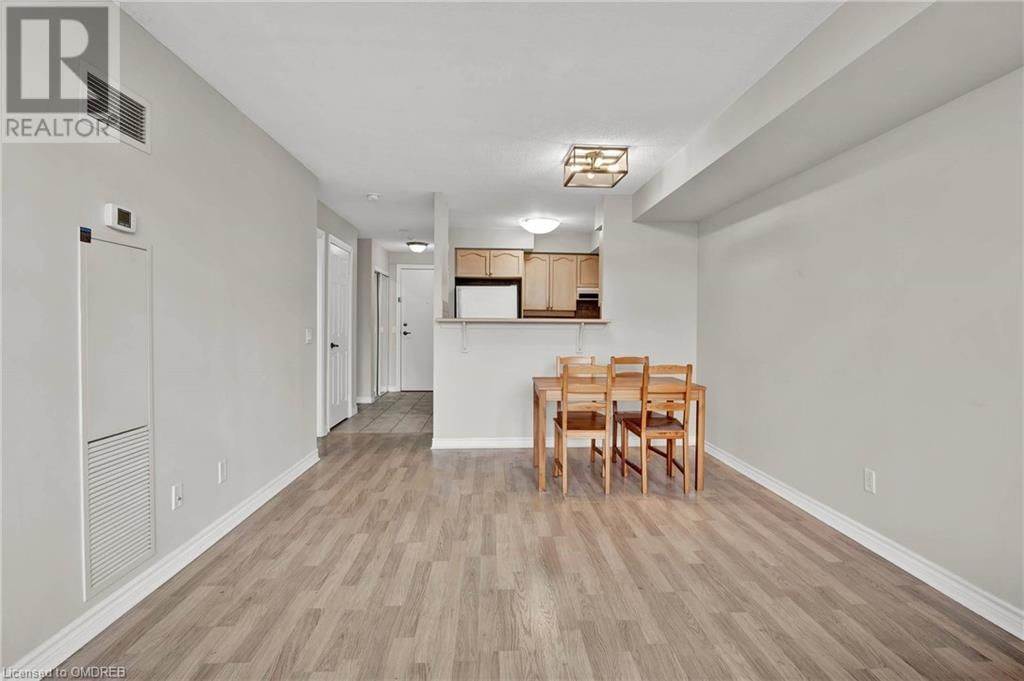 710 HUMBERWOOD Boulevard Unit# 303 Image 14