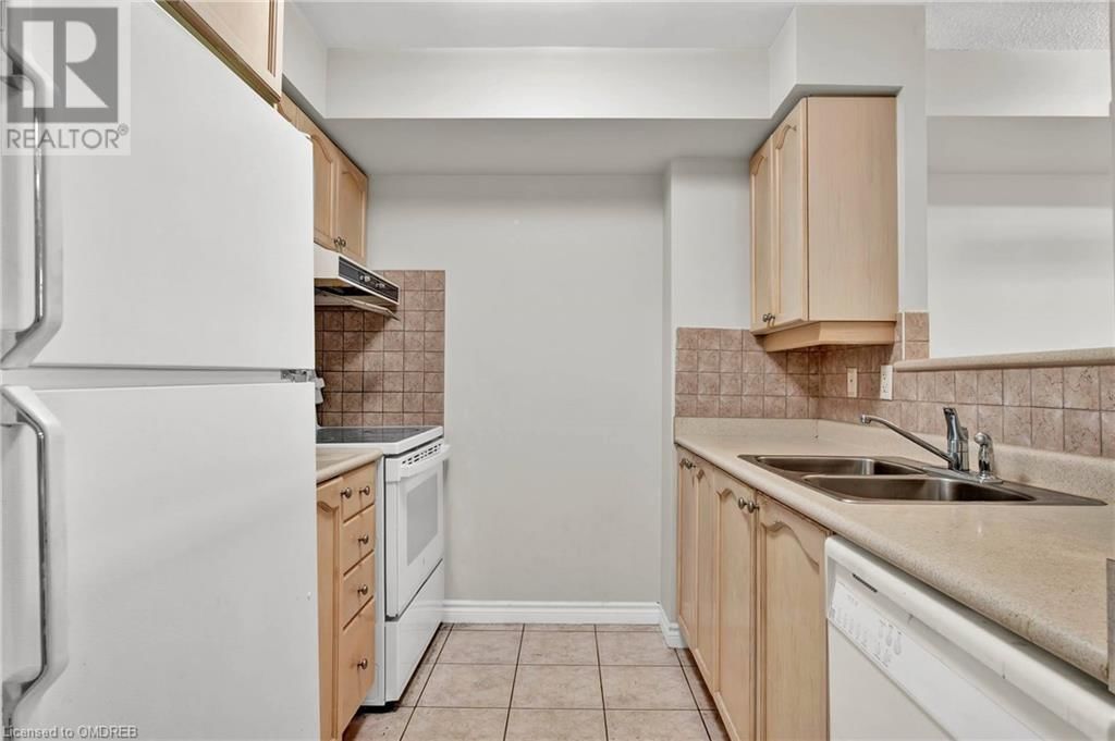 710 HUMBERWOOD Boulevard Unit# 303 Image 15