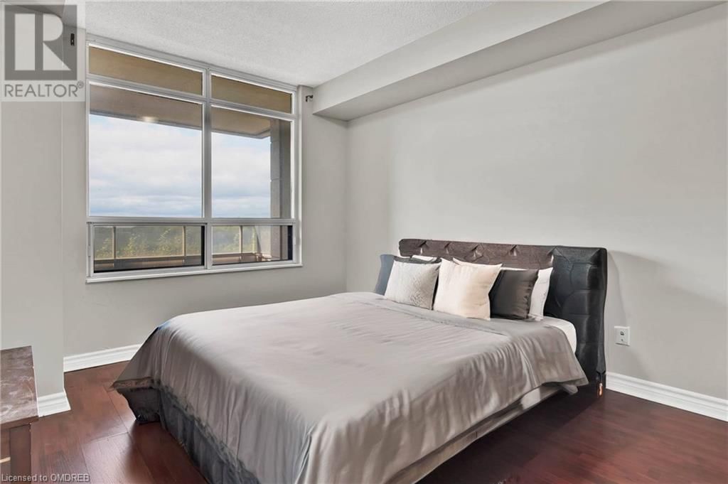 710 HUMBERWOOD Boulevard Unit# 303 Image 19