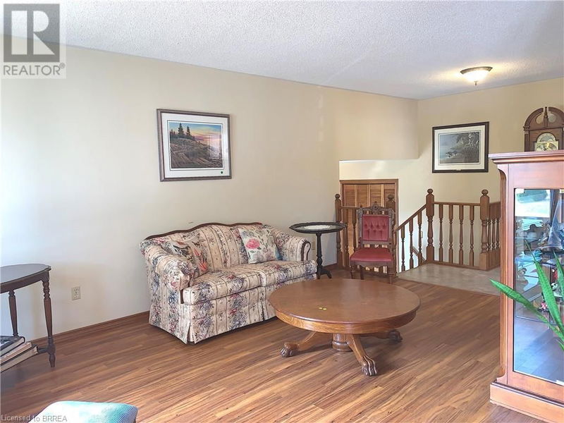 25 NORTHVILLE Drive  Paris, N3L3S2 | Image 11