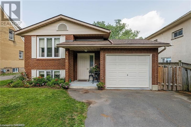 1387 STATION Street  Fonthill, L3B5N5 | Image 3