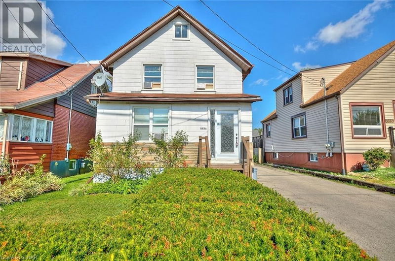 5267 MCRAE Street  Niagara Falls, L2E1P9 | Image 2