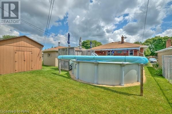 41 PARKDALE Drive Image 46