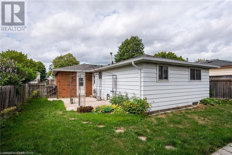 754 KUMMER Crescent  Cambridge, N3H4Z1 | Image 24