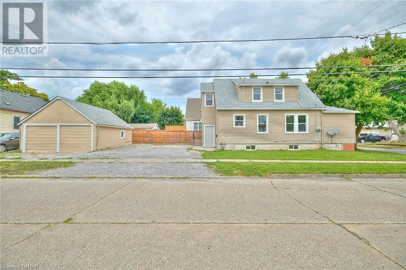 43 COSBY Avenue  St. Catharines, L2M5R7 | Image 2