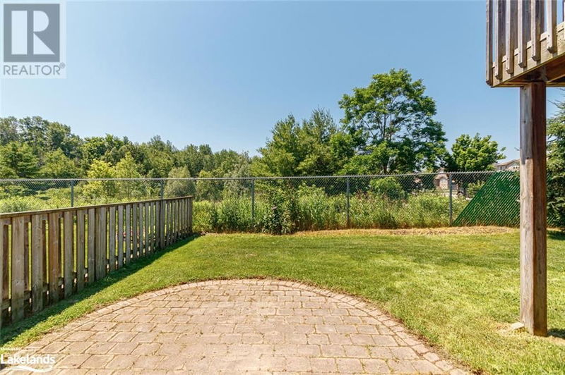 111 SELINE Crescent  Barrie, L4N5V7 | Image 32