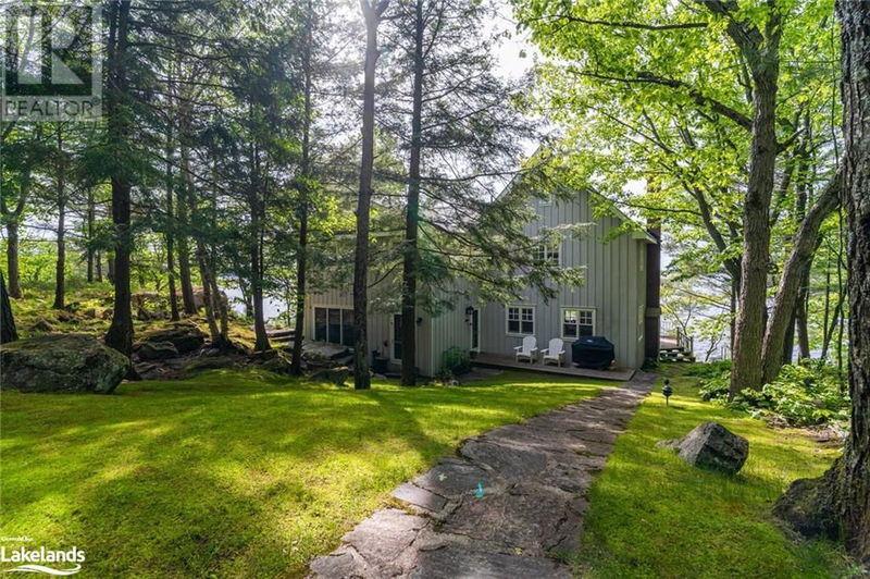 1189 BREEZY PT Road  Muskoka Lakes, P1P1R2 | Image 6