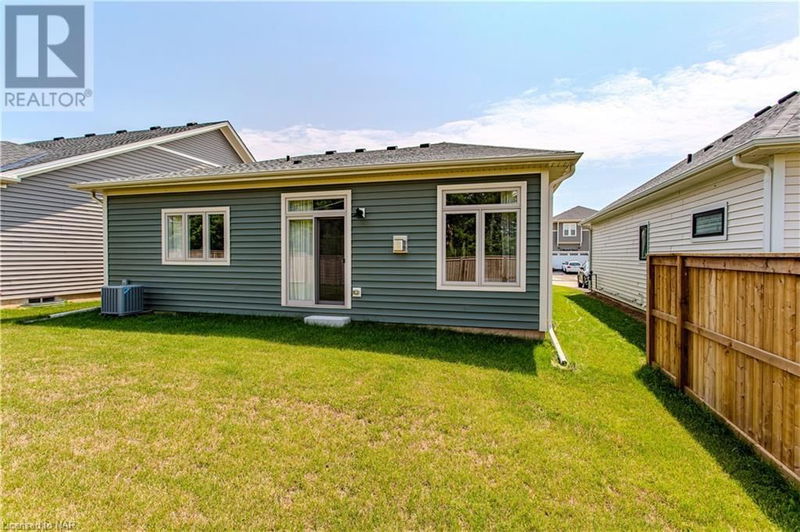 7 BEACHWALK Crescent  Crystal Beach, L0S1B0 | Image 31