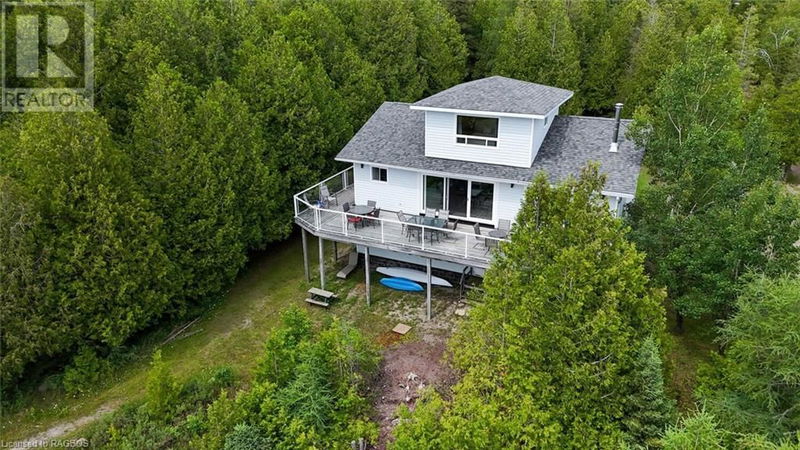 952 DORCAS BAY Road  North Bruce Peninsula, N0H2R0 | Image 2