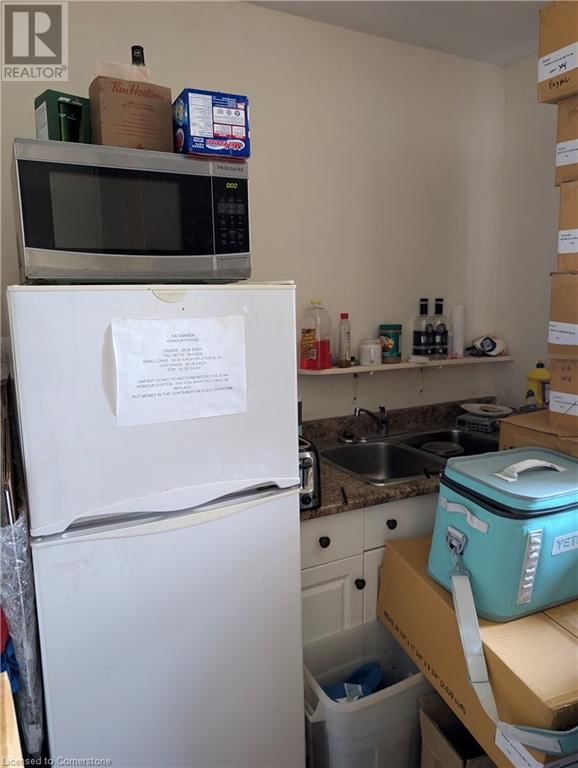 20 MONTEITH AVENUE Image 12