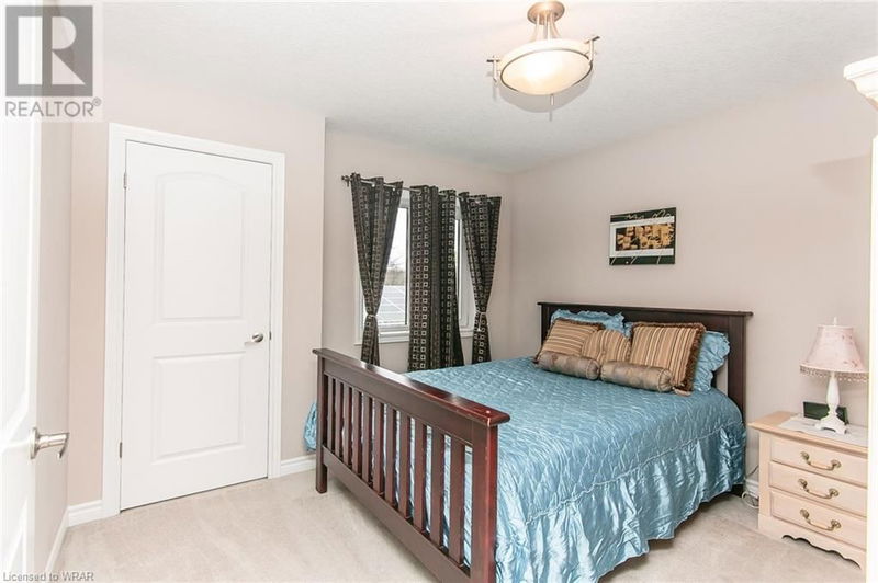 832 NORMANDY Drive  Woodstock, L4T0E6 | Image 31