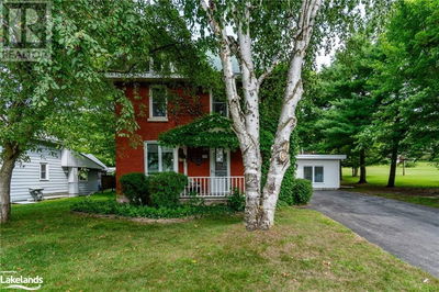 19 FOX Street  Penetanguishene, L9M1R9 | Image 1